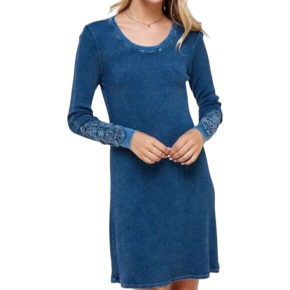 Able Blue Thermal and Waffle Knit Pullover Mineral Wash Crotchet Dress Sz S - Picture 1 of 9